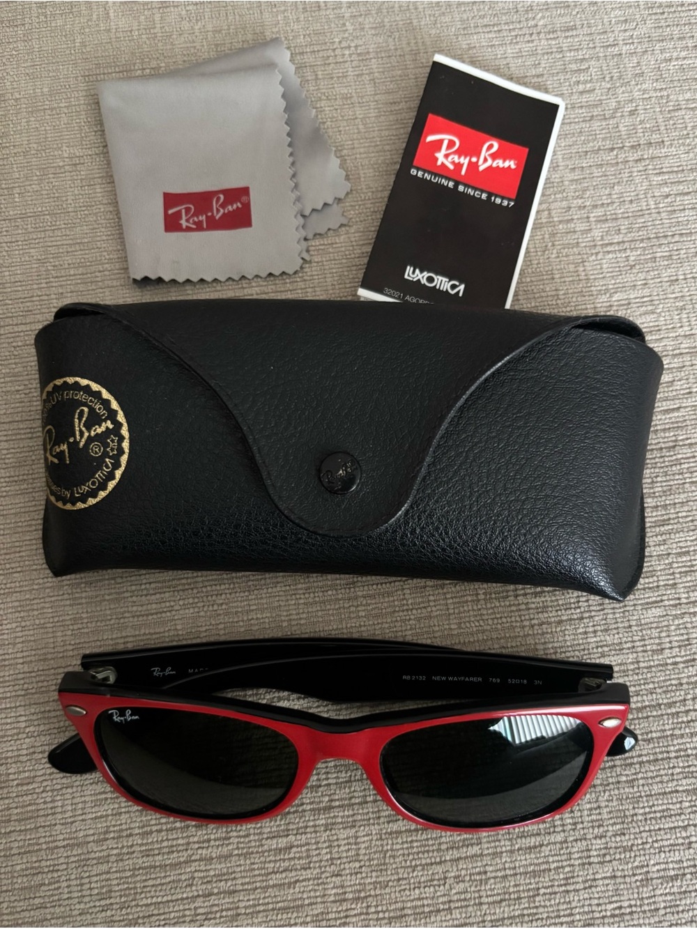 Vtg Ray-Ban Red New Wayfarer RB 2132 Sunglasses Made in Italy